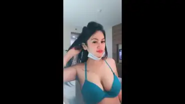 Live Cewek Toge Montok Pamer Full Body Bugil Viral poster